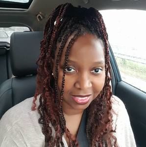 Meet your Posher, Latanya